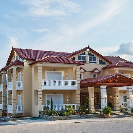 Famissi Suites 2 Kalambaka Eksteriør billede