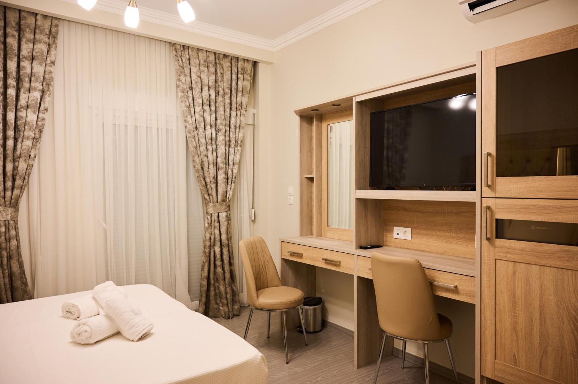 Famissi Suites 2 Kalambaka Eksteriør billede
